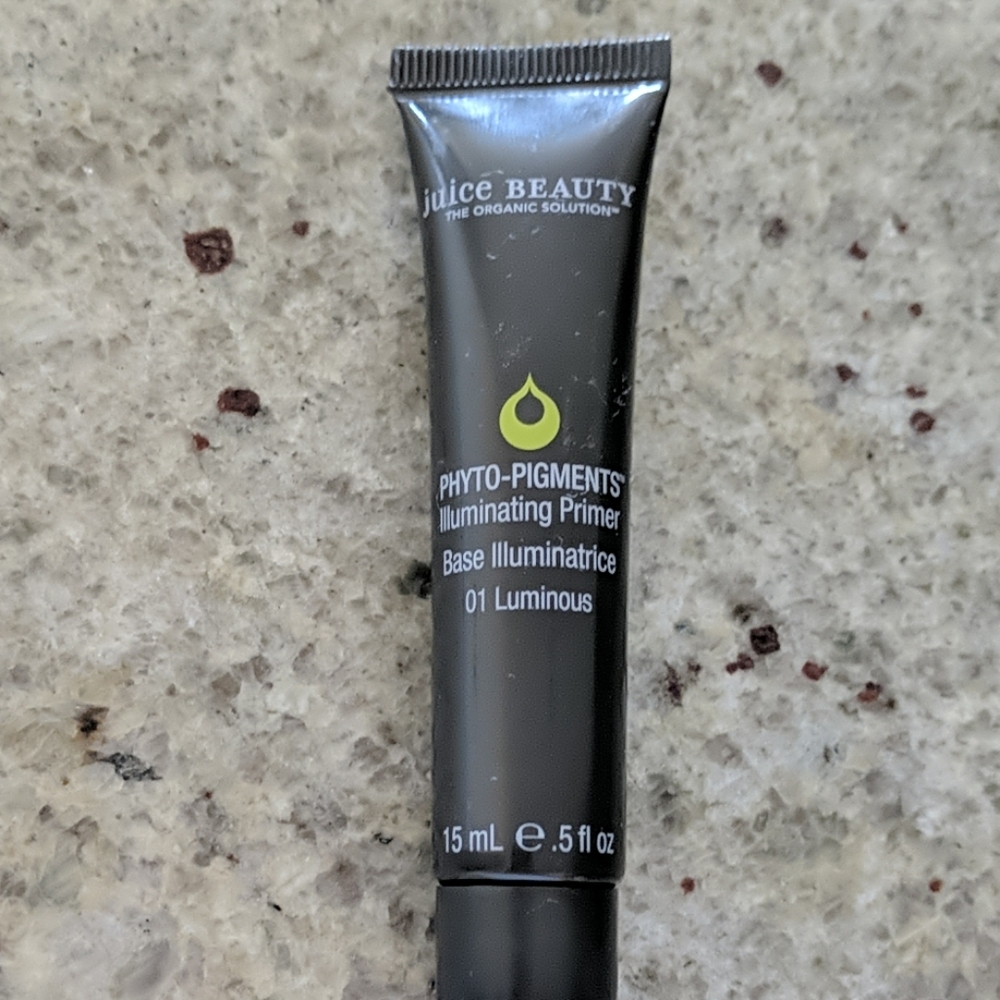 Juice Beauty Mini Illuminating Primer in 01